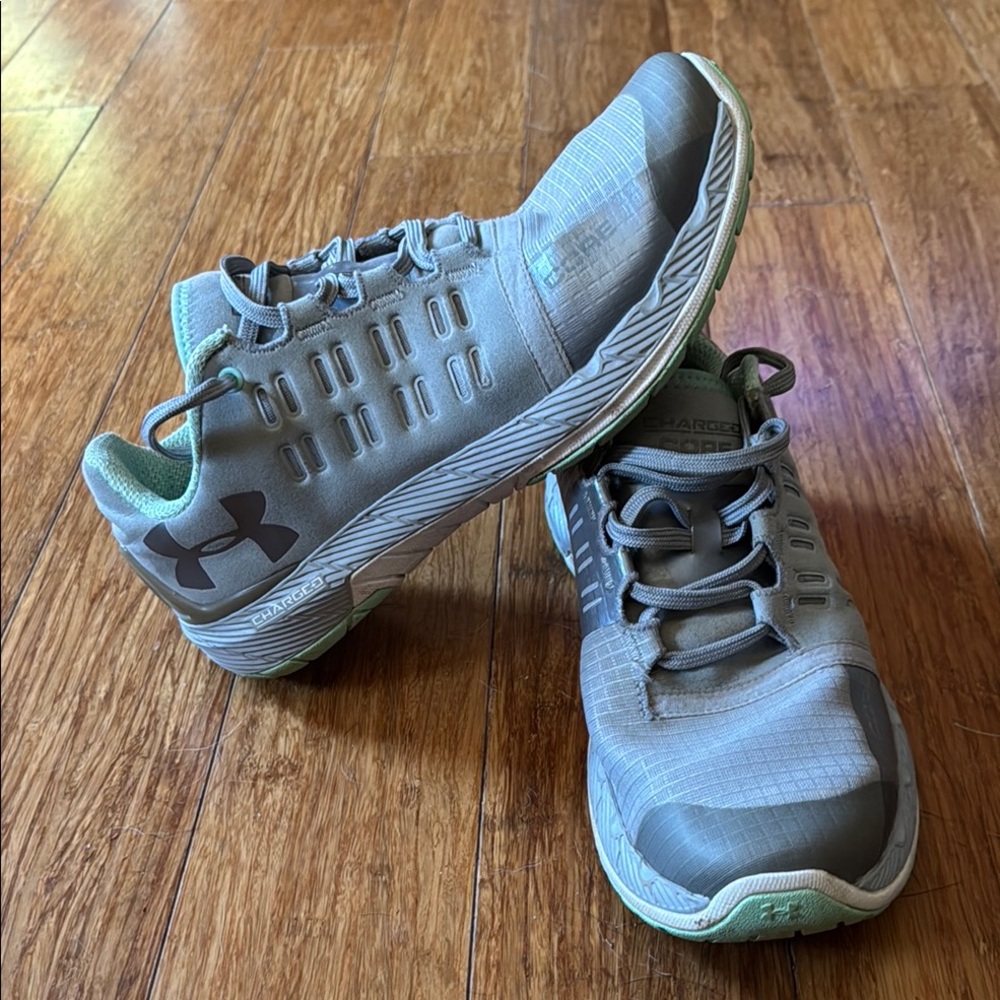 Under Armour Light Gray Running Shoes